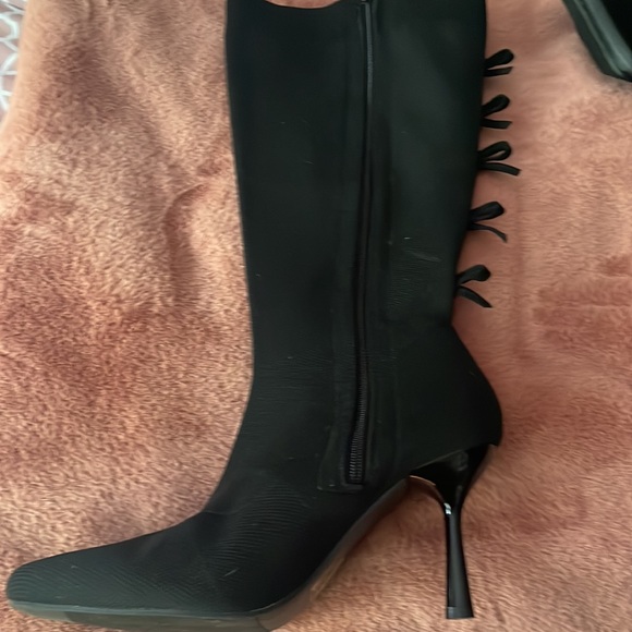 Torrid Black bow boots - Picture 4 of 7